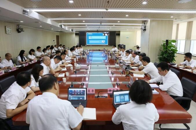 尊龙集团更新举行时 | 市城投集团公司举行所属单位“主要认真人谈企业高质量生长”首场活动-集团动态-武汉城投集团 