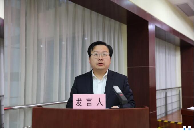 科创强“核” 转型求“新” | 武汉城投召开2025年科技立异事情大会-集团动态-武汉城投集团 